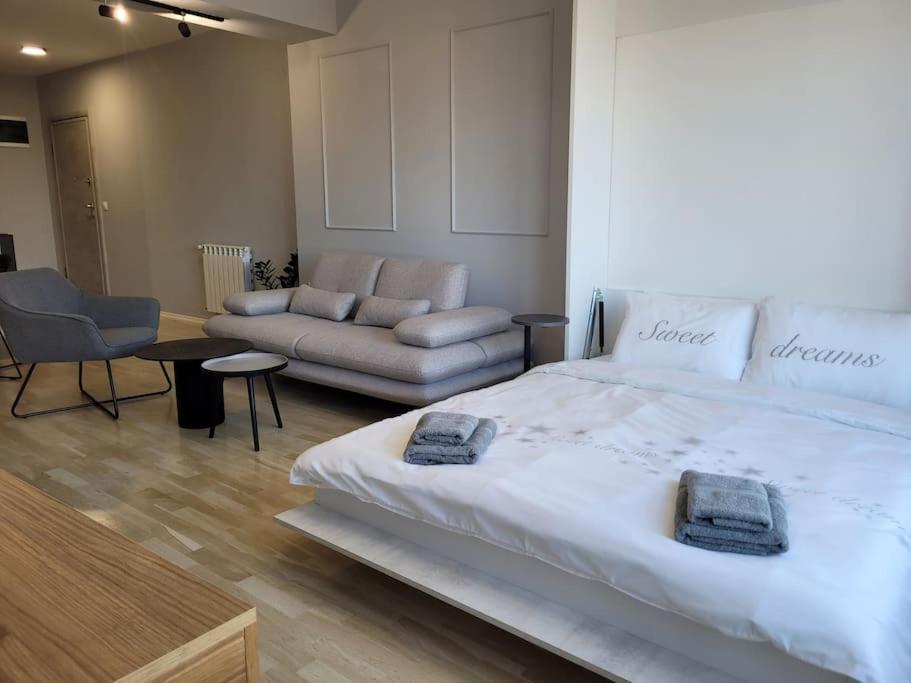 Bs Apartment Skopje Eksteriør bilde